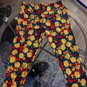 LulaRoe tall & curvy fall leggings